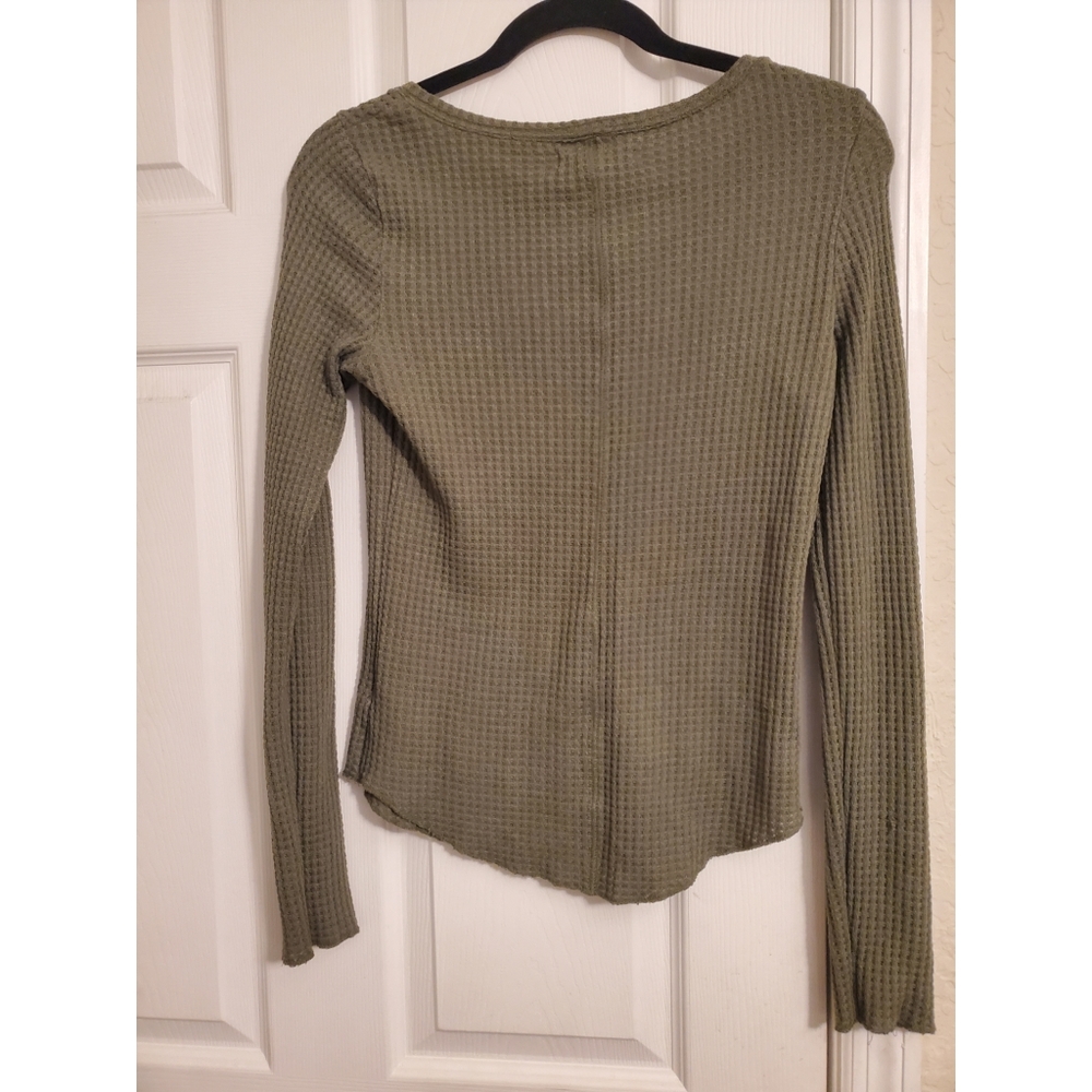 Aeropostale Long Sleeve Size M - Picture 2 of 4